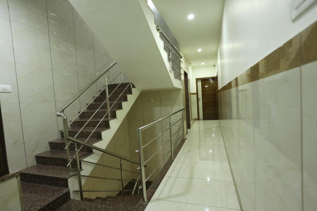 Hotel Sigma Suites Bengaluru Zewnętrze zdjęcie