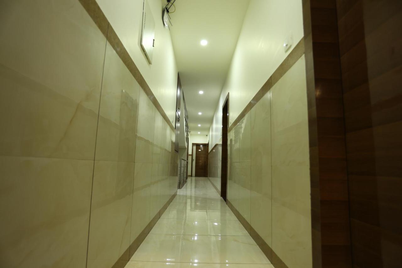Hotel Sigma Suites Bengaluru Zewnętrze zdjęcie