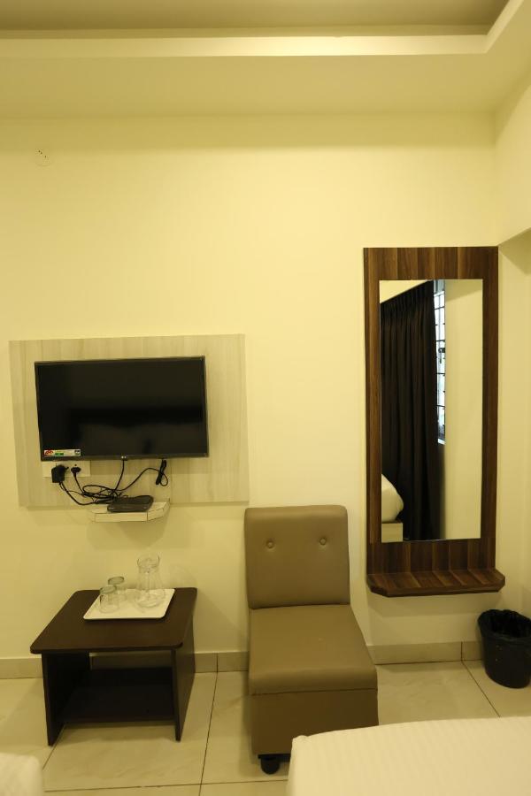 Hotel Sigma Suites Bengaluru Zewnętrze zdjęcie
